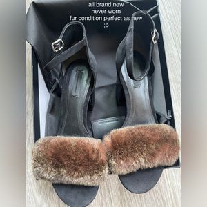 Brand New ALEXANDER WANG Abby Sandal/ Fur/ Cut Out Heel/ Size: US 8 EU 39